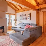 Capucin - A 3 Bedroom Mountain Loft アパート