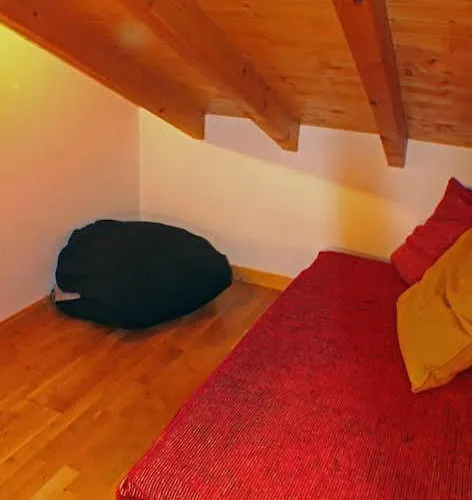 Apartament Capucin - A 3 Bedroom Mountain Loft Chamonix