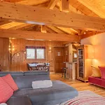 Apartment Capucin - A 3 Bedroom Mountain Loft *