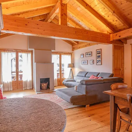 Capucin - A 3 Bedroom Mountain Loft Lejlighed Chamonix