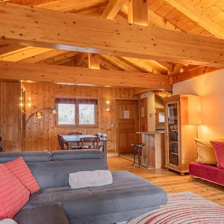 Appartamento Capucin - A 3 Bedroom Mountain Loft *