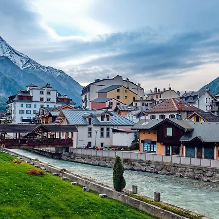 Capucin - A 3 Bedroom Mountain Loft Апартаменты *