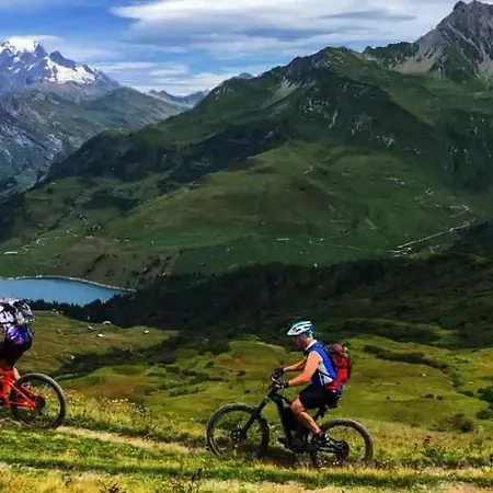 Capucin - A 3 Bedroom Mountain Loft Chamonix