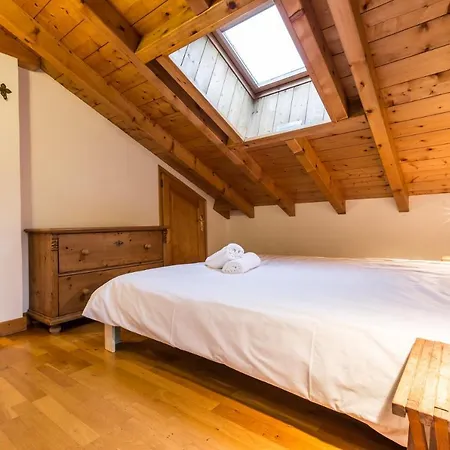 Lägenhet Capucin - A 3 Bedroom Mountain Loft Chamonix