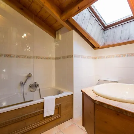 Capucin - A 3 Bedroom Mountain Loft *