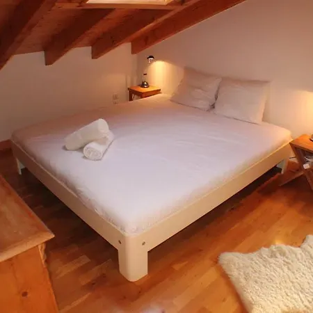 Capucin - A 3 Bedroom Mountain Loft Lägenhet