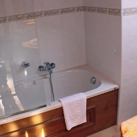 Capucin - A 3 Bedroom Mountain Loft Lägenhet *